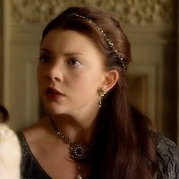 Anne Boleyn Emerald Teardrop Set