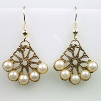 Elizabeth Pearl Chandelier Earrings