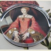Princess Elizabeth Paperweight