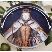 Elizabeth I Coronation Paperweight
