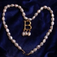 Anne Boleyn B Necklace Gold-plated Luxury Edition