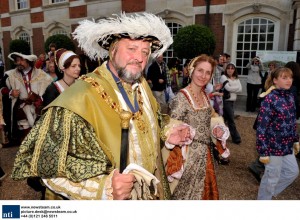 Henry & Catherine Hampton Court