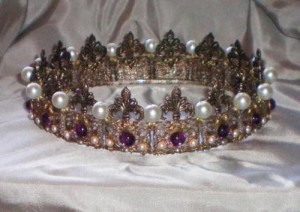 Anne Boleyn Amethyst Pearl Crown
