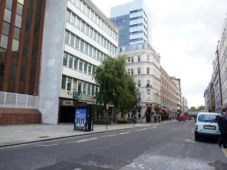 The street called Minories lies to the north of the Tower; Anne Mowbray’s coffin was found behind these buildings in 1964. 