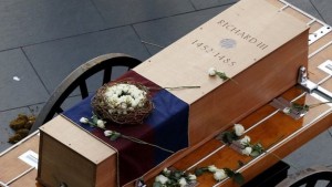 Richard III coffin BBC
