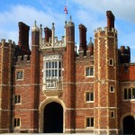 Hampton Court Palace – A Tudor Gem